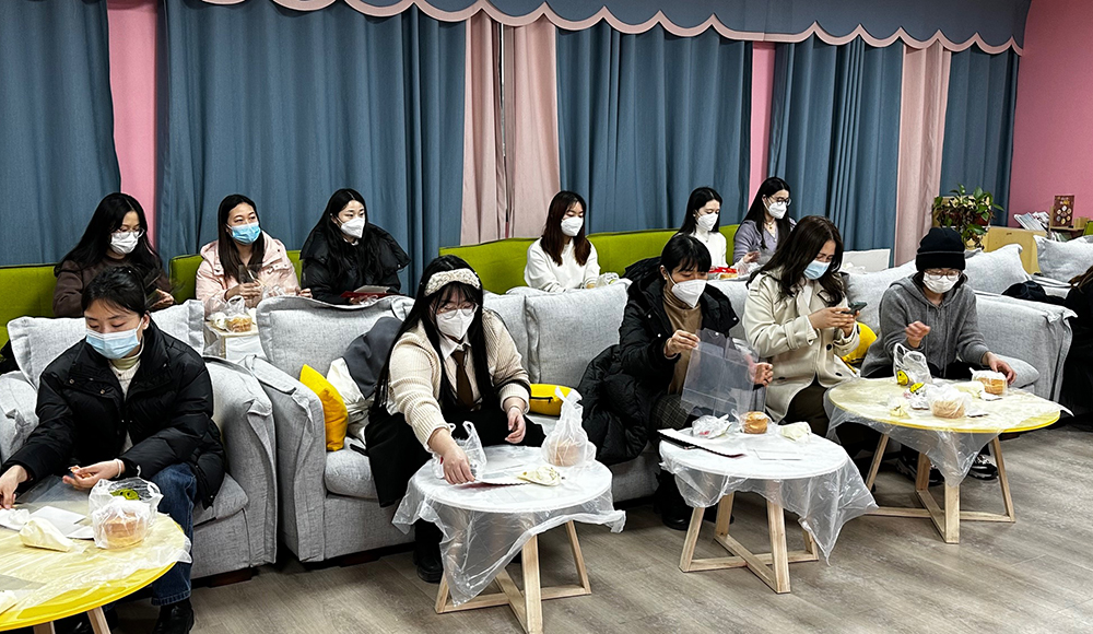 【郑州】女工做蛋糕