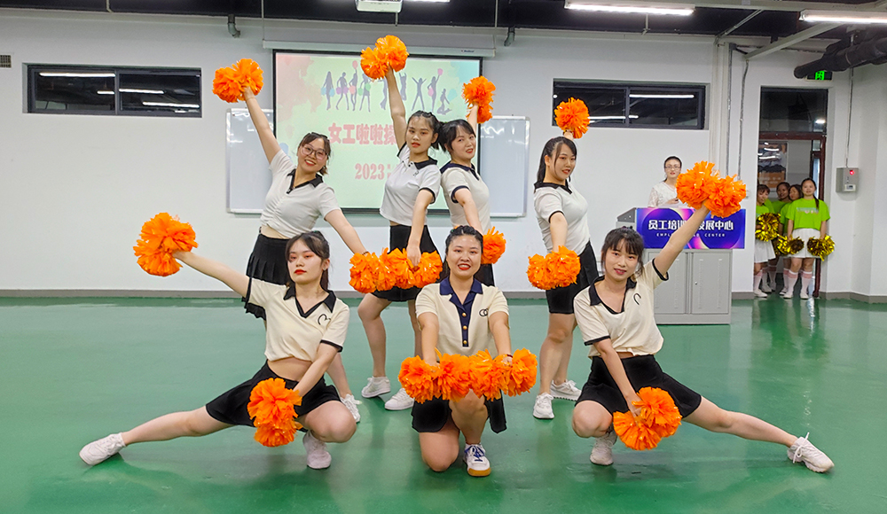 【成都】“四叶草”折桂