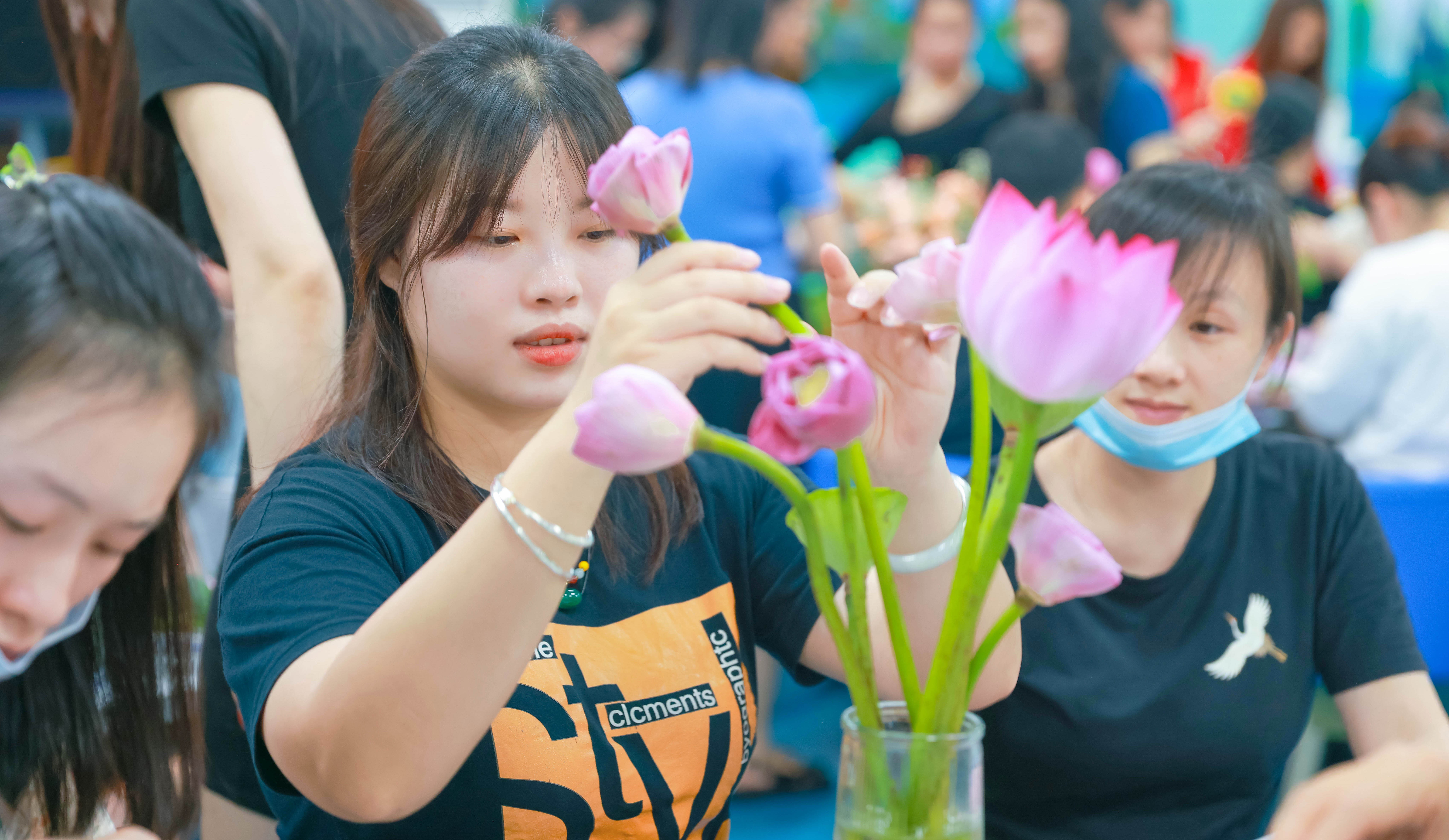 【深圳】塑艺举办创意插花赛
