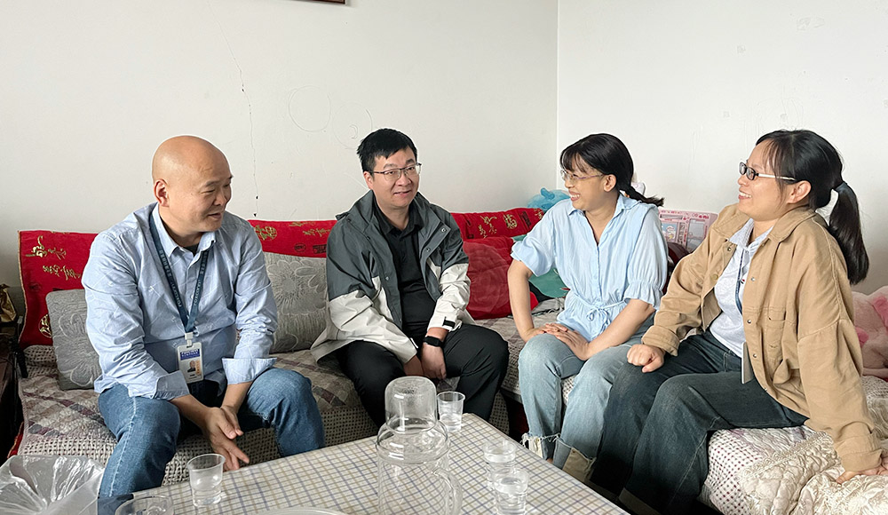 【郑州】工会双节送慰问