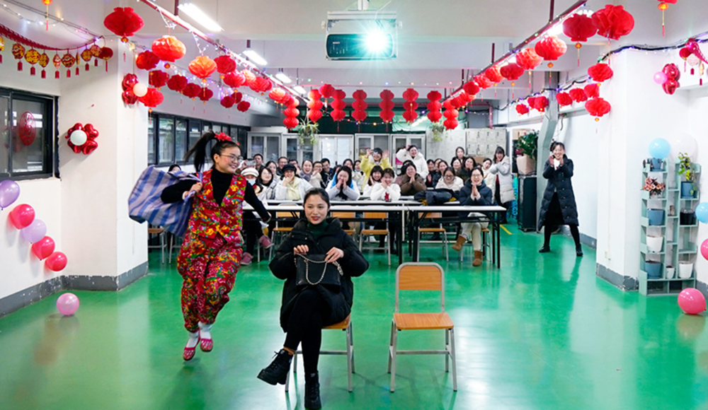  【重庆】两百达人比拼才艺