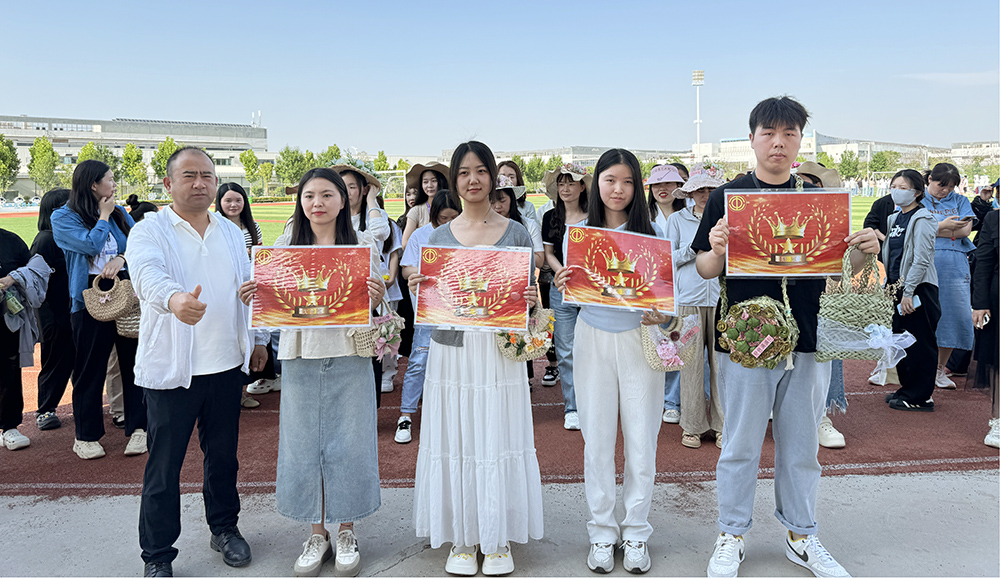 【郑州】草编大赛，须眉不让巾帼