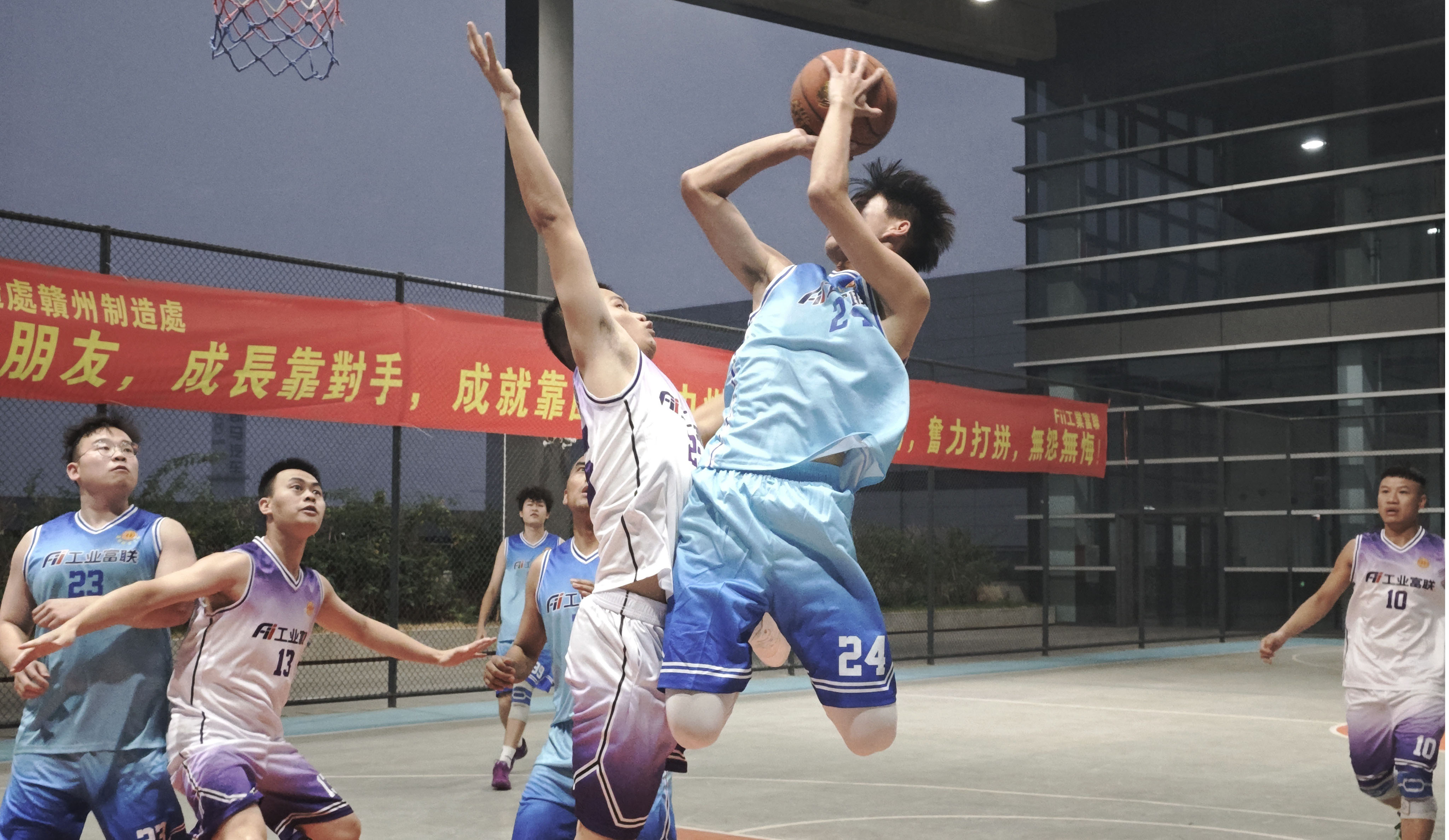 【赣州】男子篮球比赛出结果