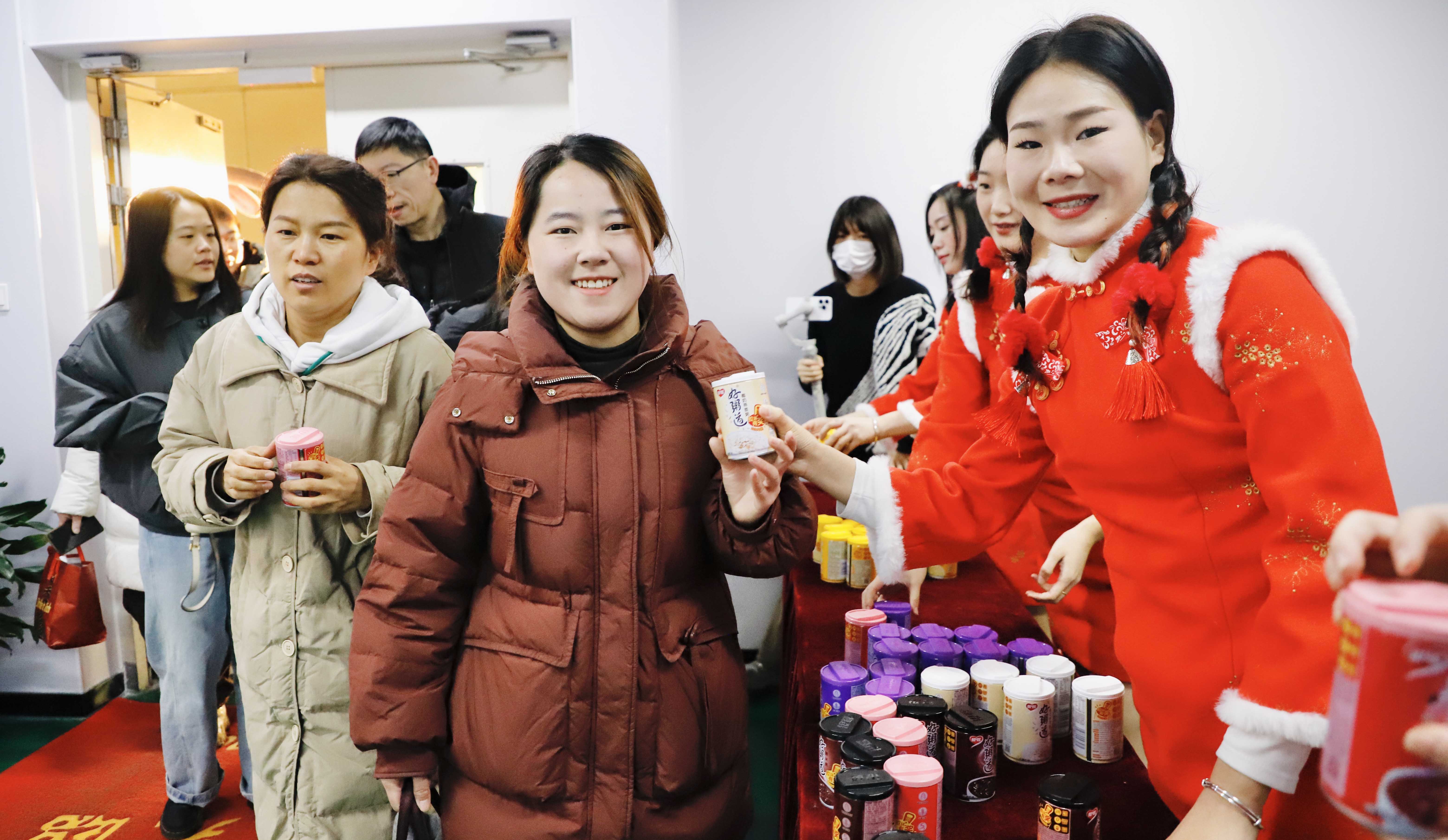 【郑州】多彩活动庆腊八