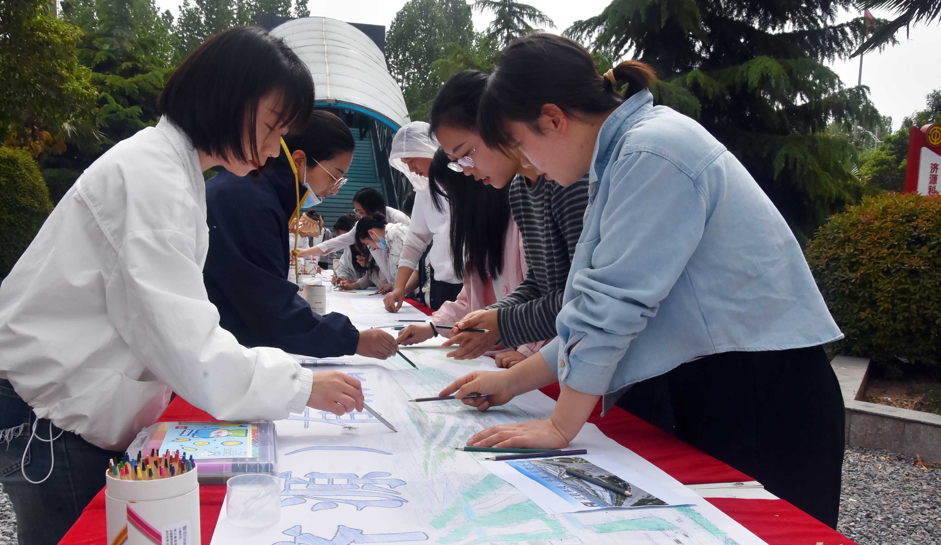 【济源】书画达人展才情