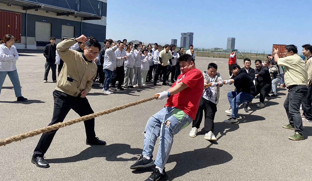 【威海】园区力士拉大绳