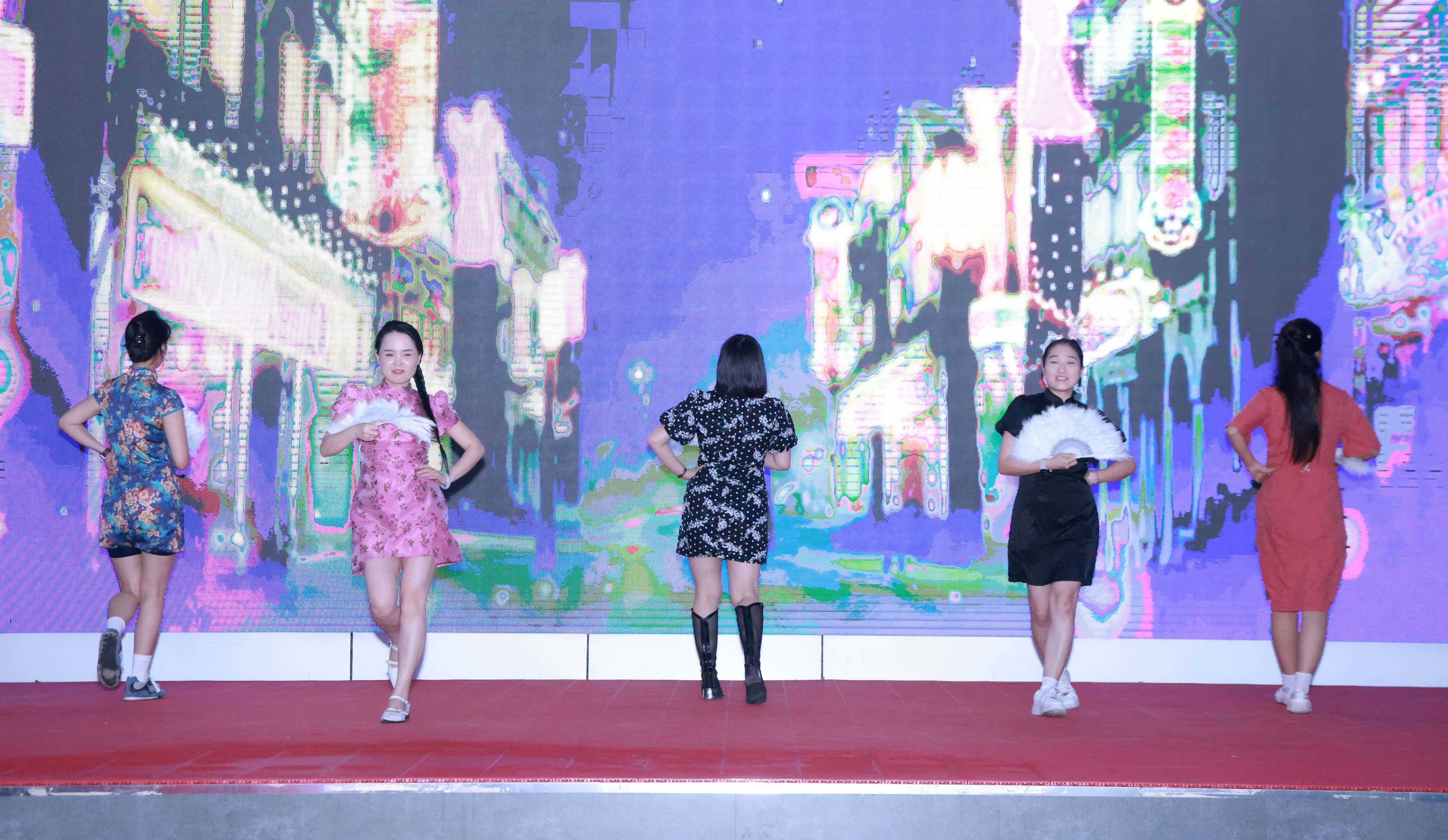 【郑州】公寓巡演，好看