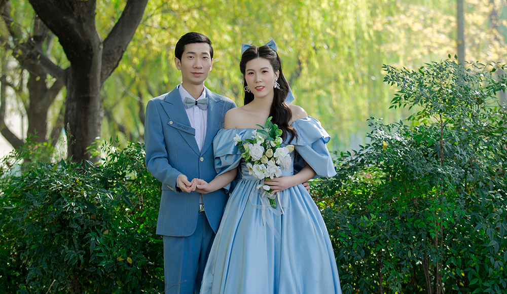 大龄员工“变形记”：结婚、买房、生女